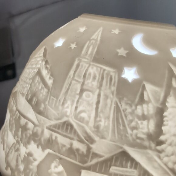 Starlight Hellmann-Versand Bisque Lithopane White Christmas 2010 Candle Holder - Picture 7 of 14